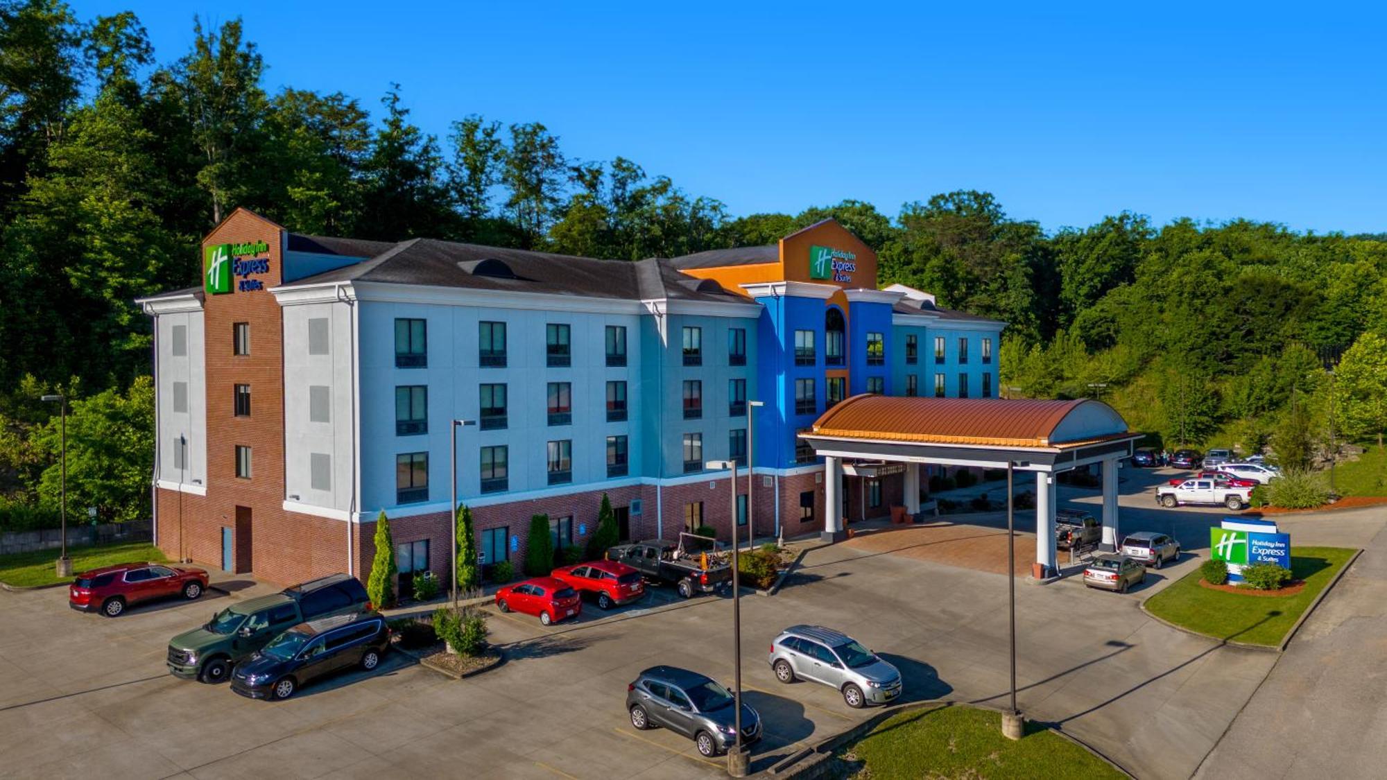 Holiday Inn Express & Suites Cross Lanes By Ihg Exterior photo